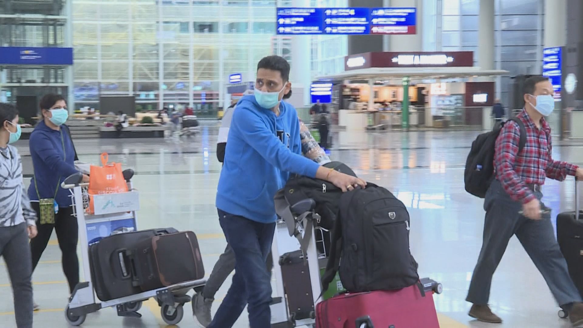 袁國勇：正與政府研究所有外地抵港人士隔離14天