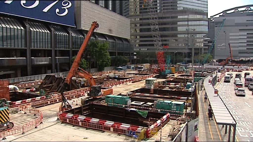 張炳良：任內無收到有關沙中綫工程問題訊息