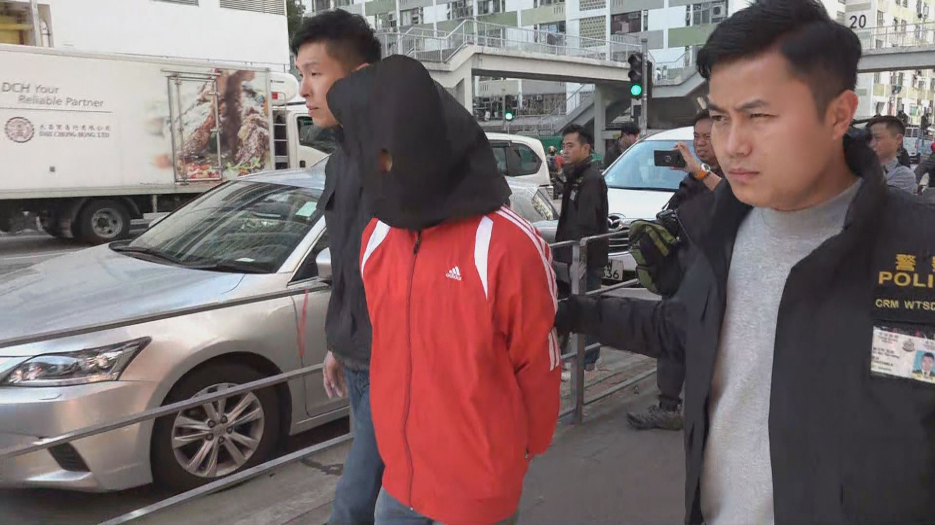 警方破網上詐騙集團拘七人　涉約二百萬元