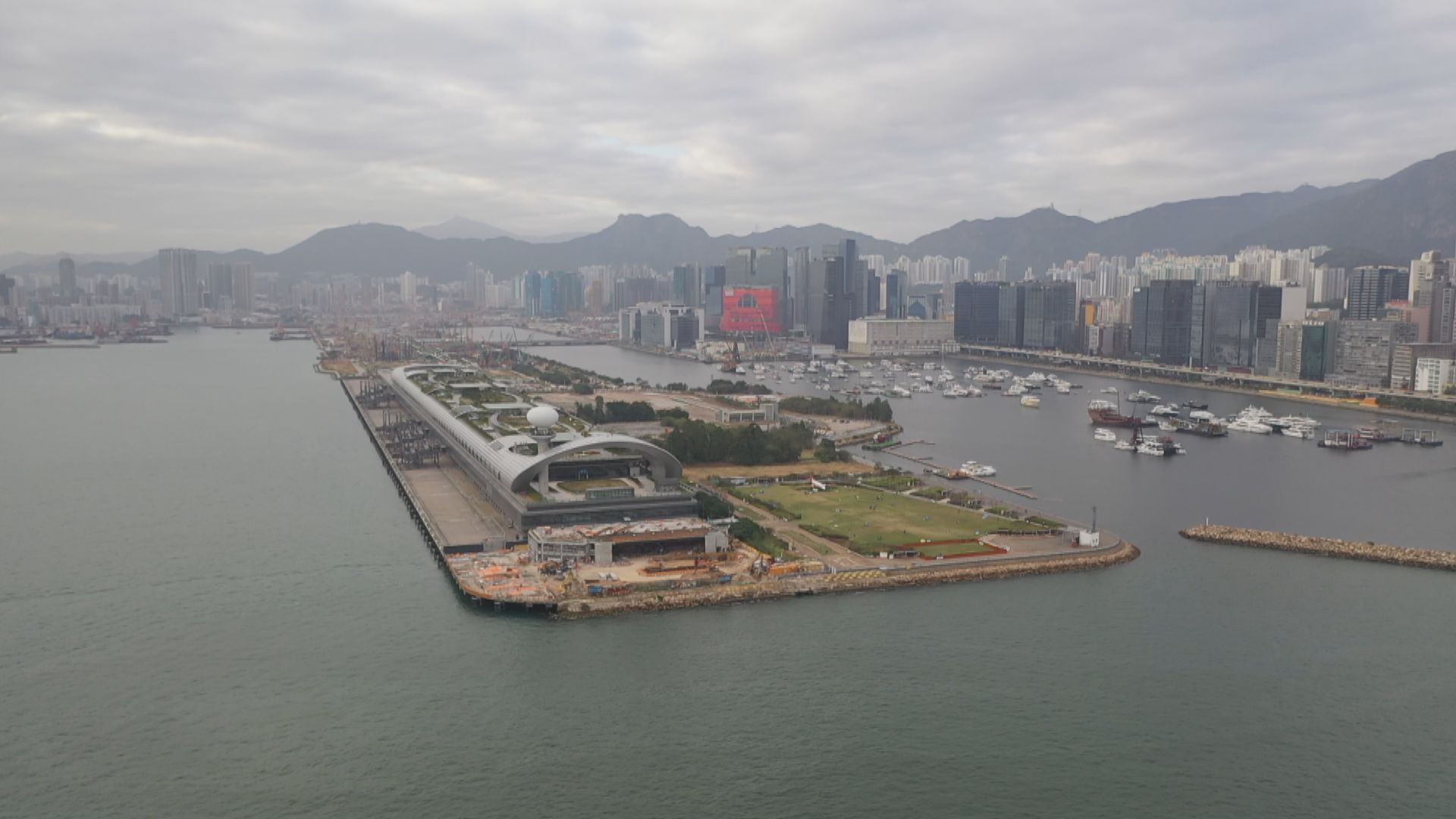 楊潤雄稱會重新審視郵輪碼頭定位