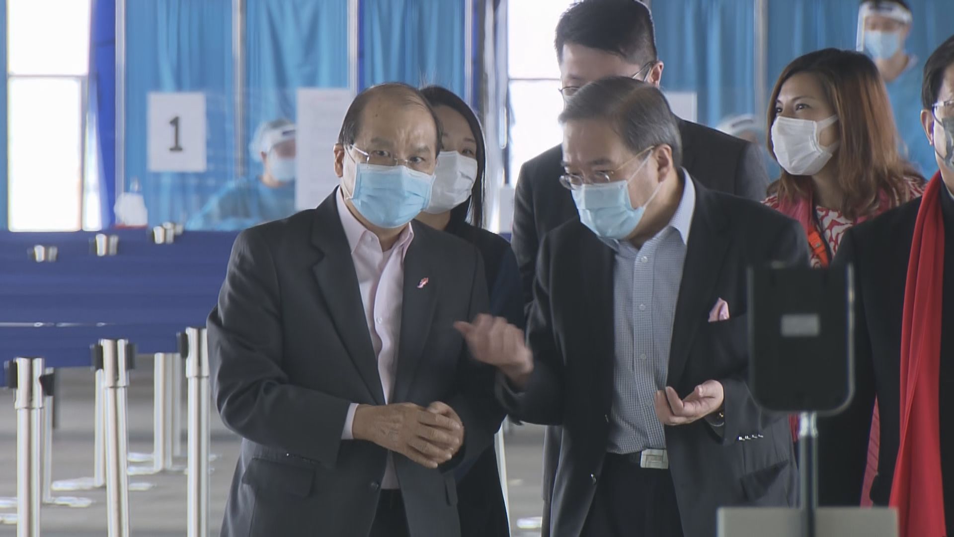 張建宗到機場視察檢測中心