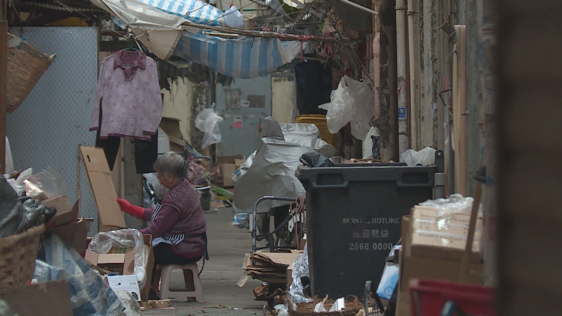 張建宗強調扶貧工作是細水長流