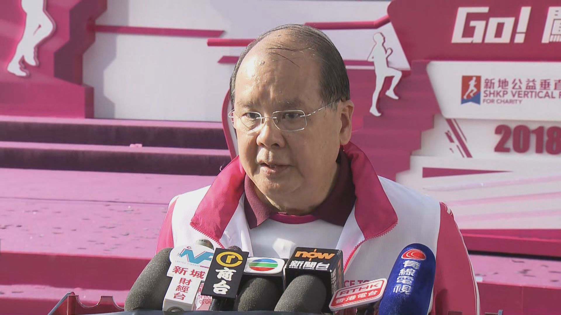 政府將約見非專營巴士營辦商加強保障安全