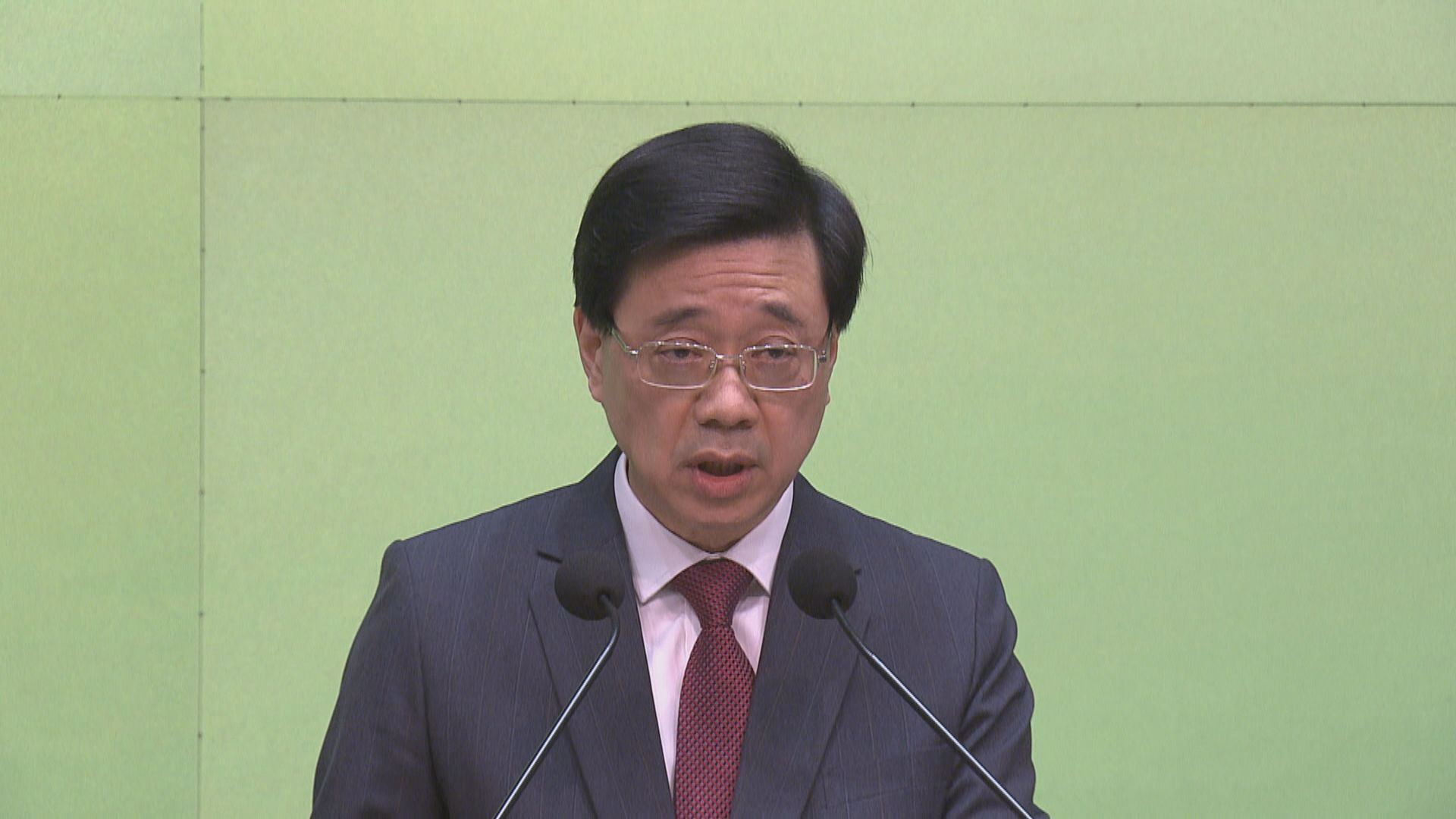 李家超：國泰機師違防疫規定不能接受　運房局研加強管理