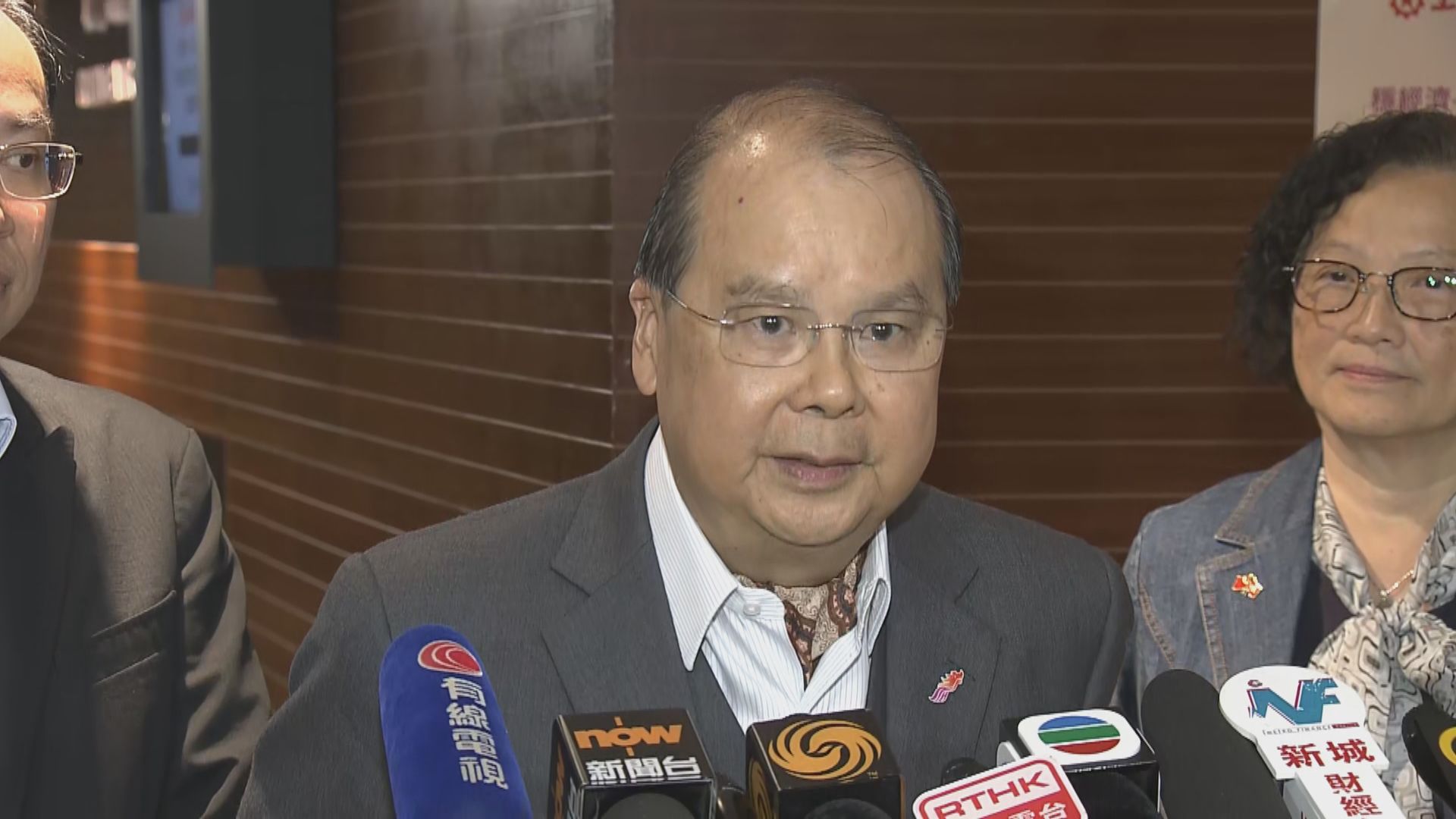 有民主派杯葛區議員簡介會　張建宗指希望有更多人出席