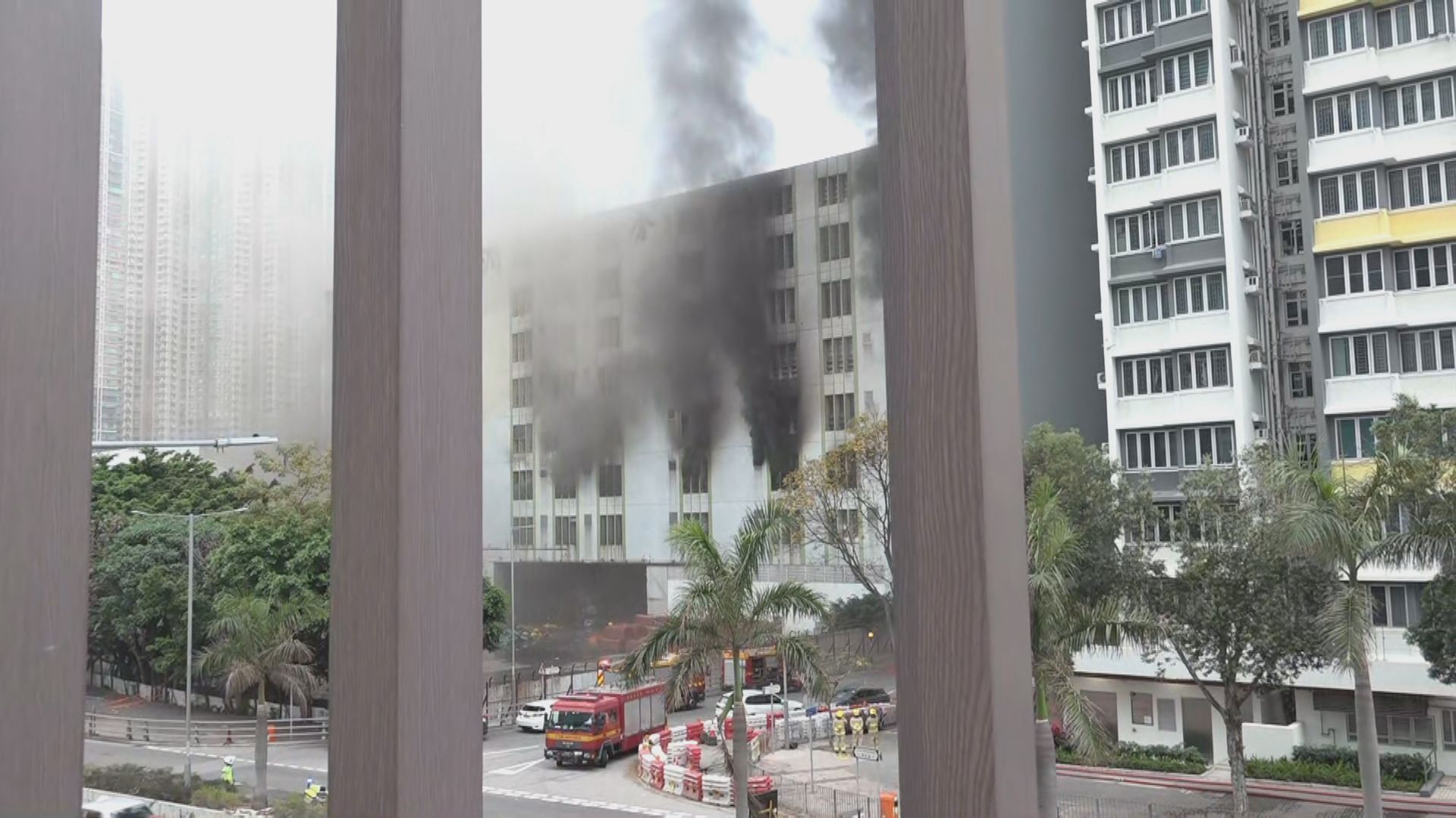 長沙灣發祥街潤發倉庫發生三級火　有人指現場氣味濃烈