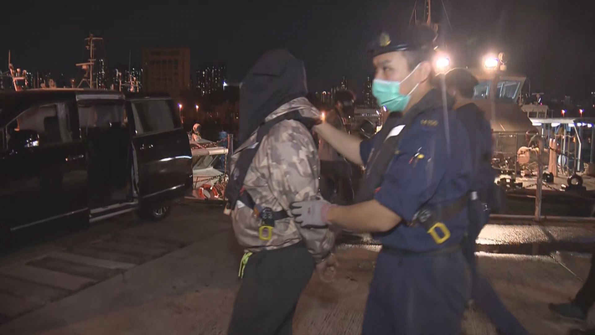 海關偵破海上私煙案檢2650萬支煙　加煙稅後首宗