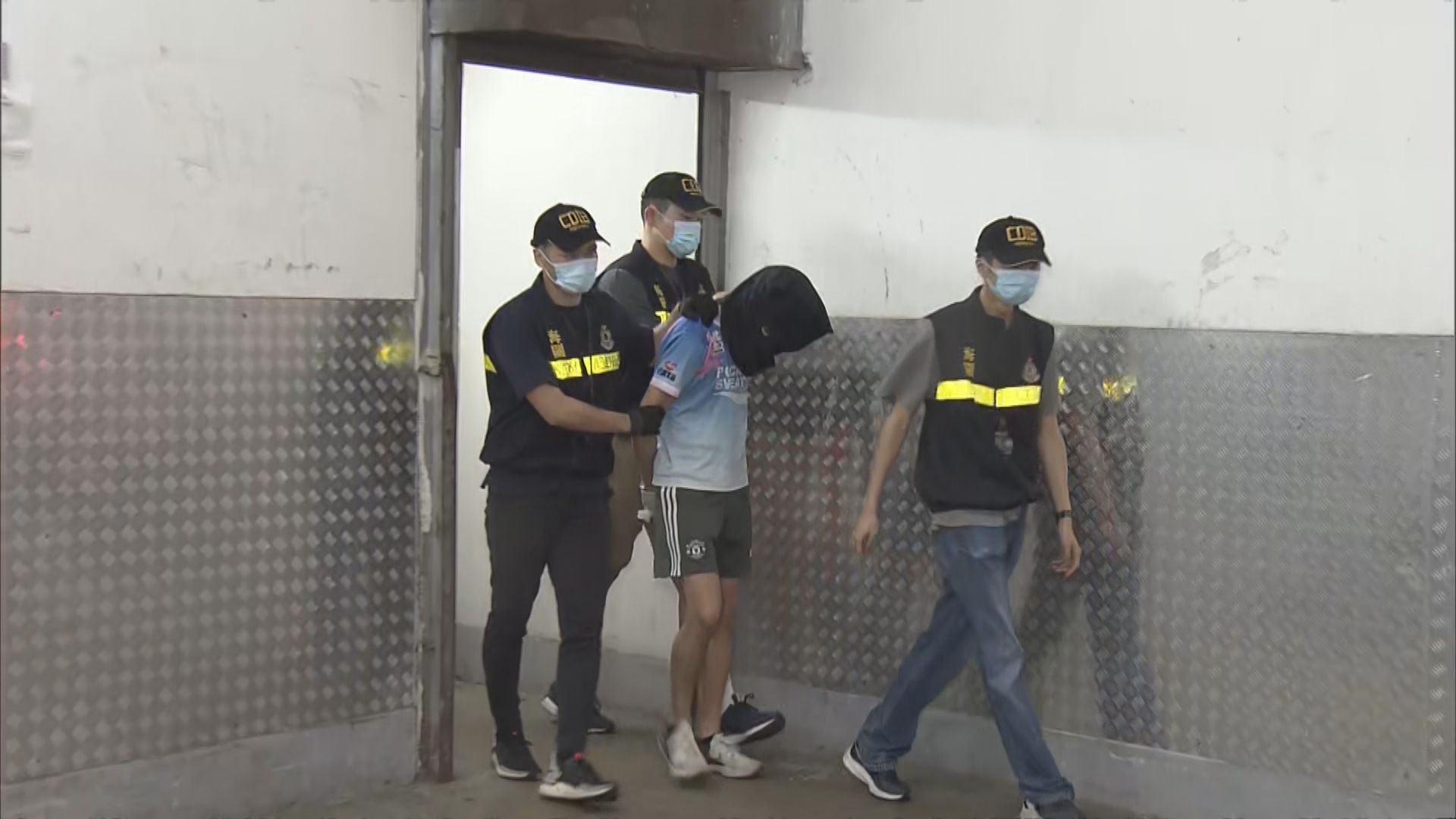 海關柴灣檢約值600萬元懷疑可卡因　26歲男子涉販毒被捕