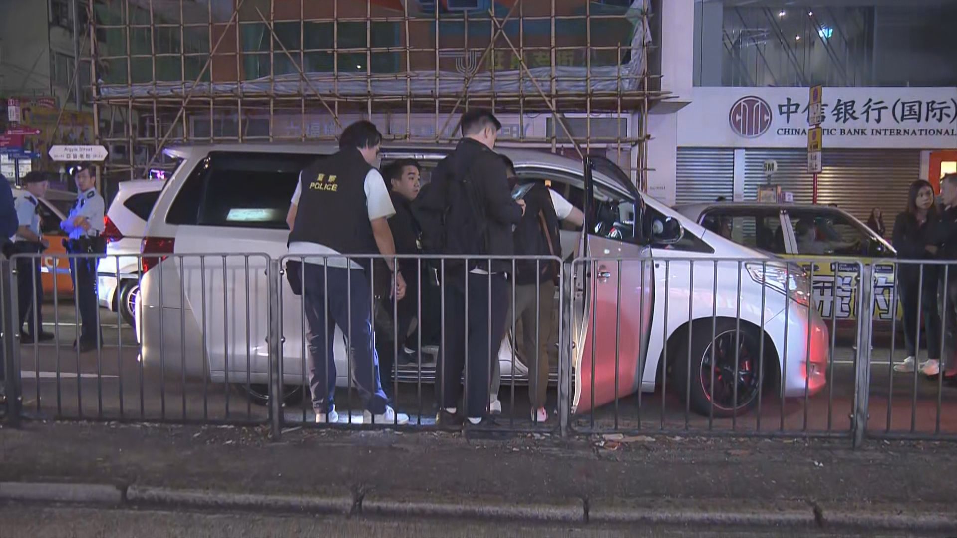 關員緝毒遇襲　警方拘三人涉協助疑犯　檢值約184萬元懷疑毒品