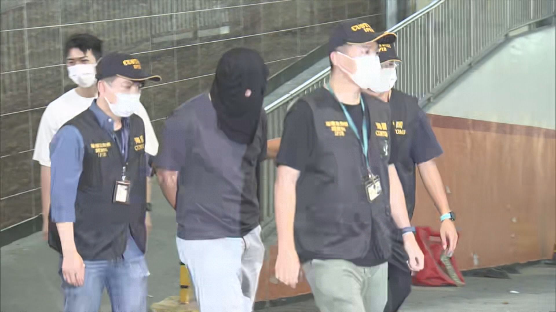 海關拘兩名派對房間職員涉提供侵權卡拉OK歌曲