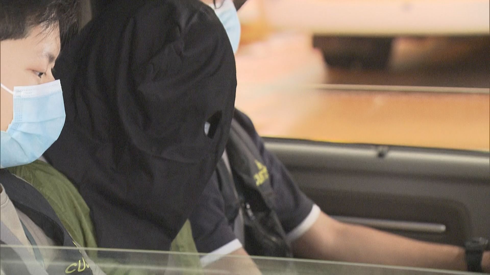 海關拘59歲男子　涉走私市值二百萬元黃金