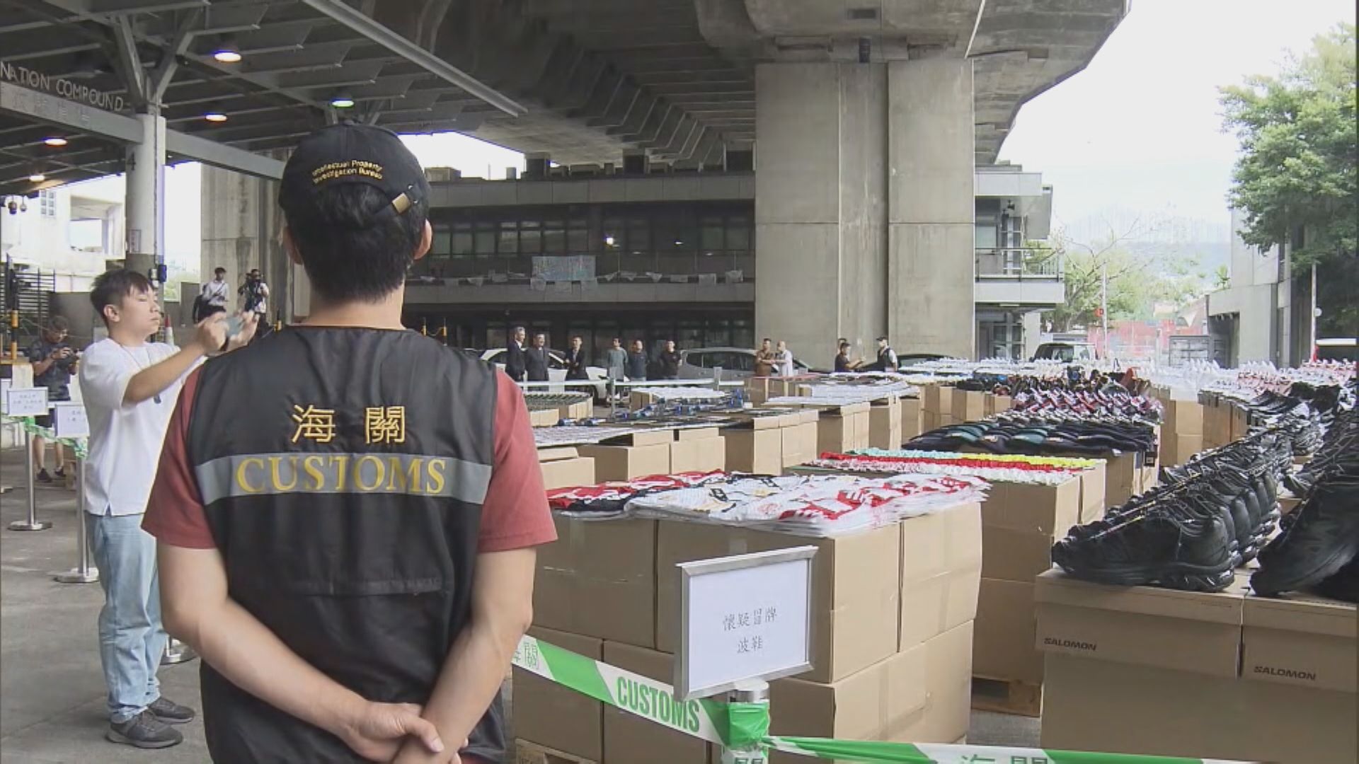 海關檢獲7.7萬件冒牌貨 拘捕3人