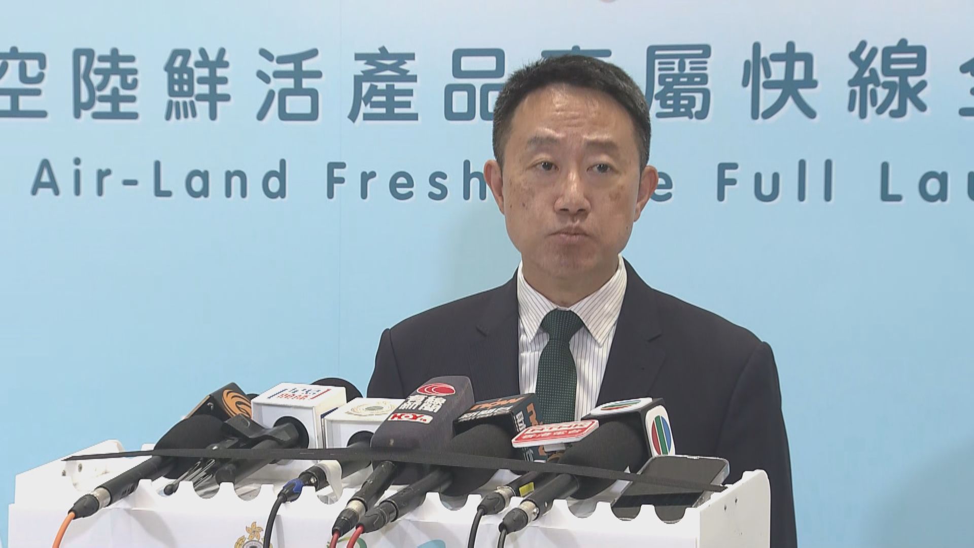 控煙十招｜陳子達：帶超額香煙入境個案明顯上升籲市民勿心存僥倖