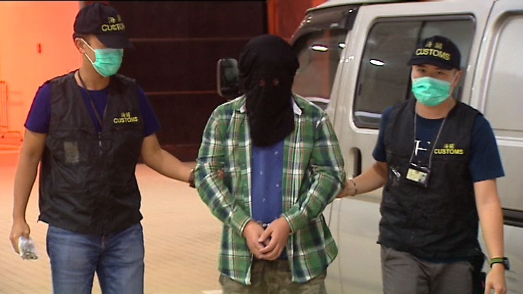 海關大圍拘一男子檢九萬元私煙