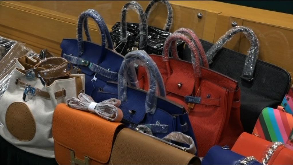 海關旺角搗冒牌貨集團拘三人