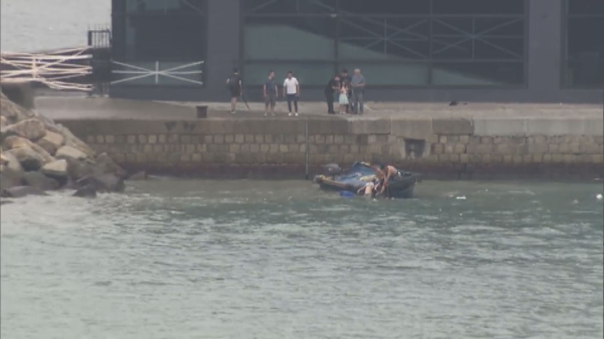 樺加沙襲港一家四口追風墮海　父母被控疏忽照顧罪