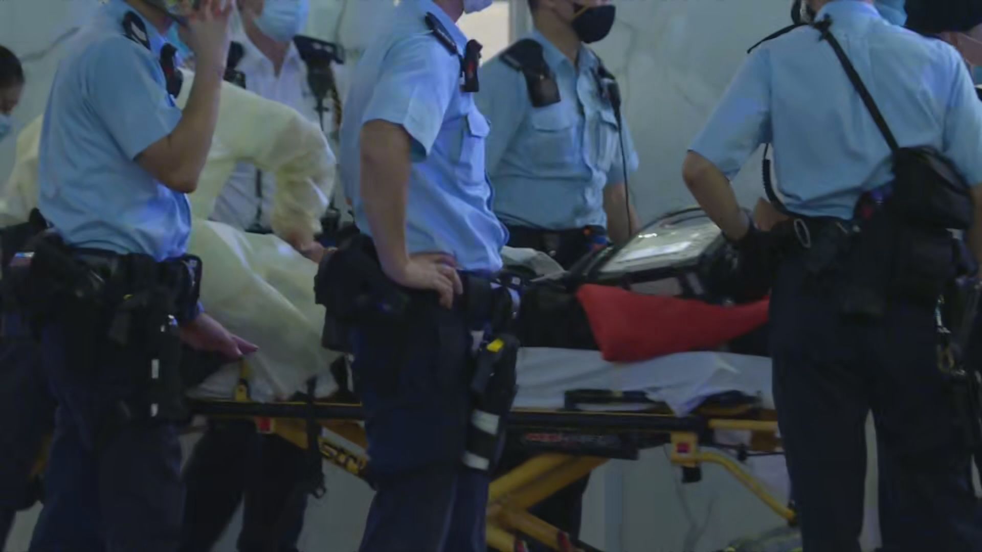 一警員銅鑼灣被刀襲擊受傷　疑犯揮刀自殘送院後搶救不治