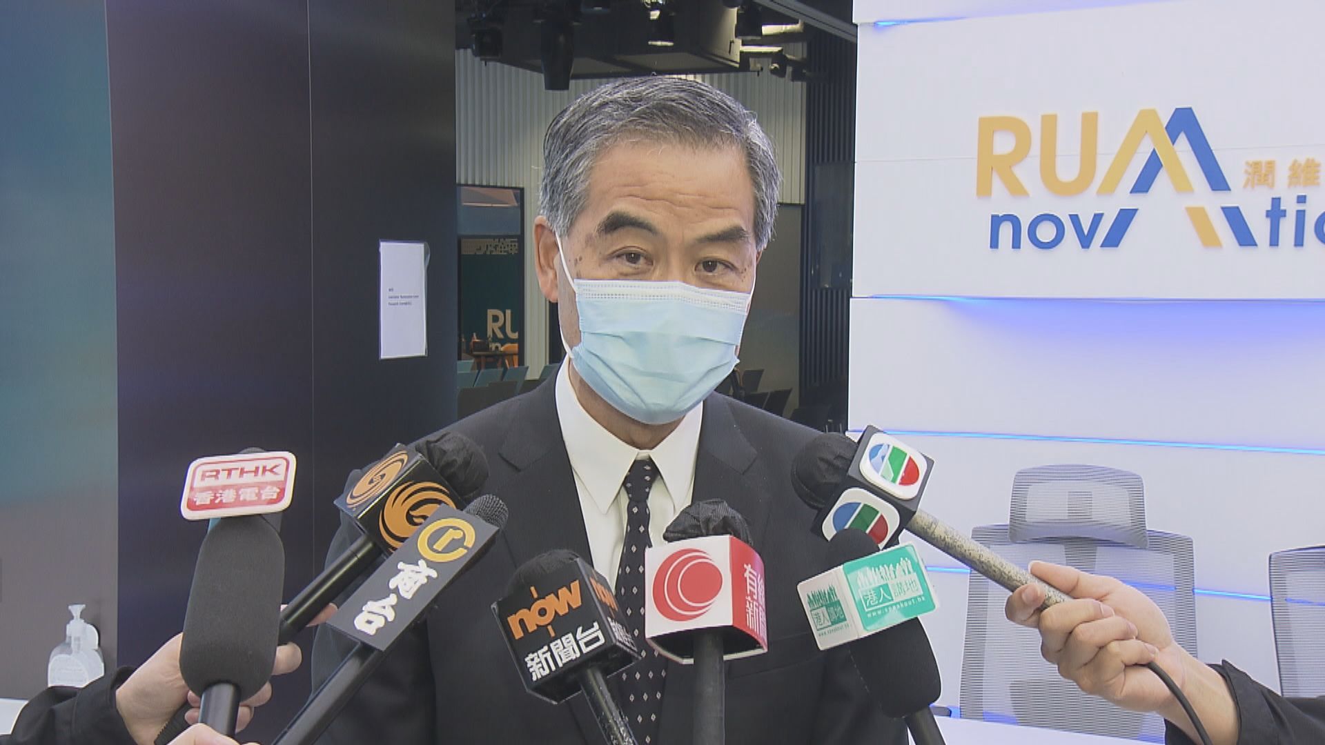 梁振英告鍾劍華誹謗案　鍾劍華撤回文章並付10萬元和解金