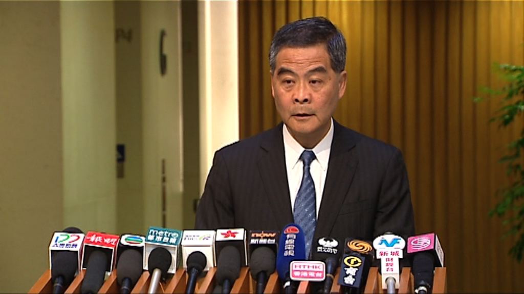 梁振英：不排除人大釋法解決宣誓爭議