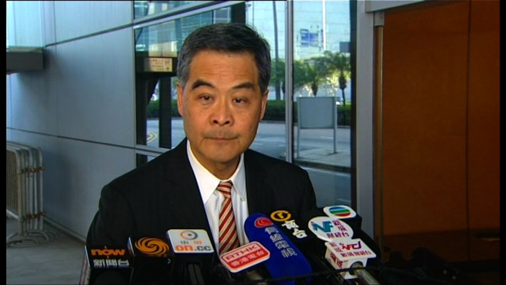 梁振英上京未回應會否反映社會關注李波事件