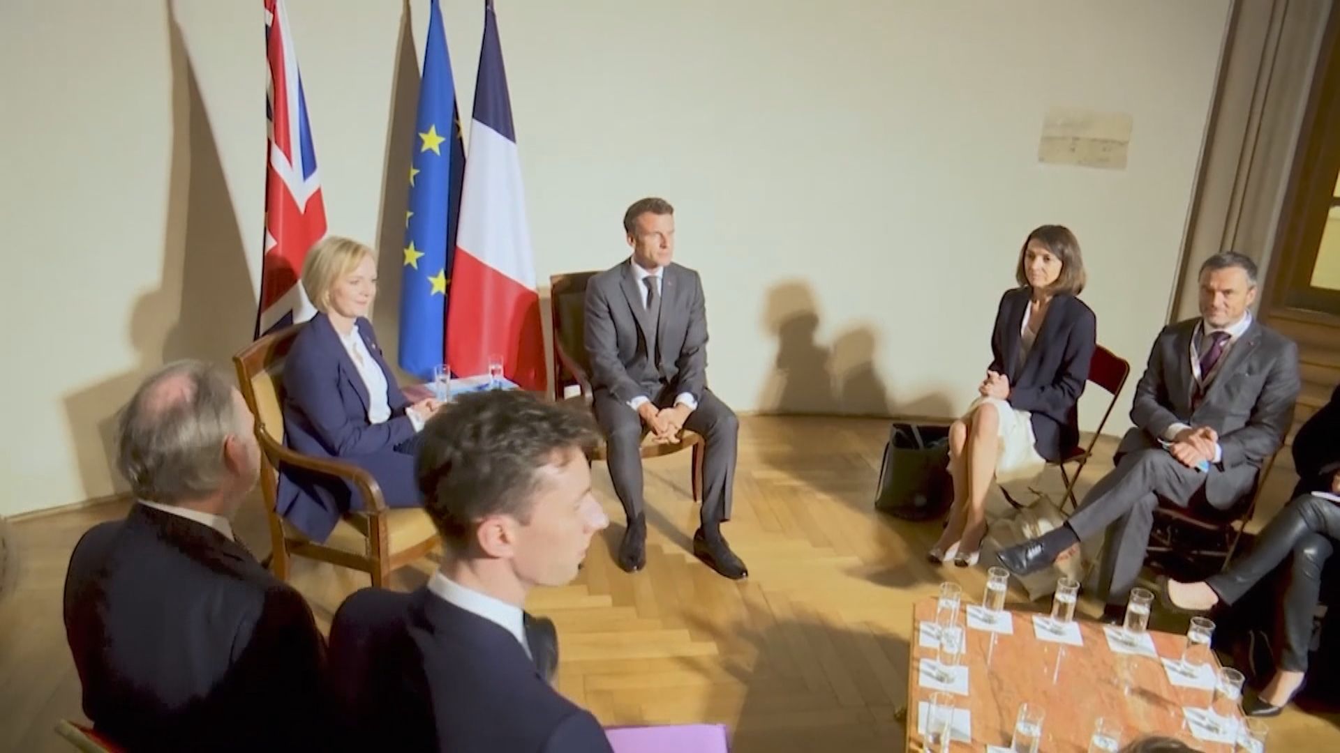 馬克龍與卓慧思在捷克舉行雙邊會談