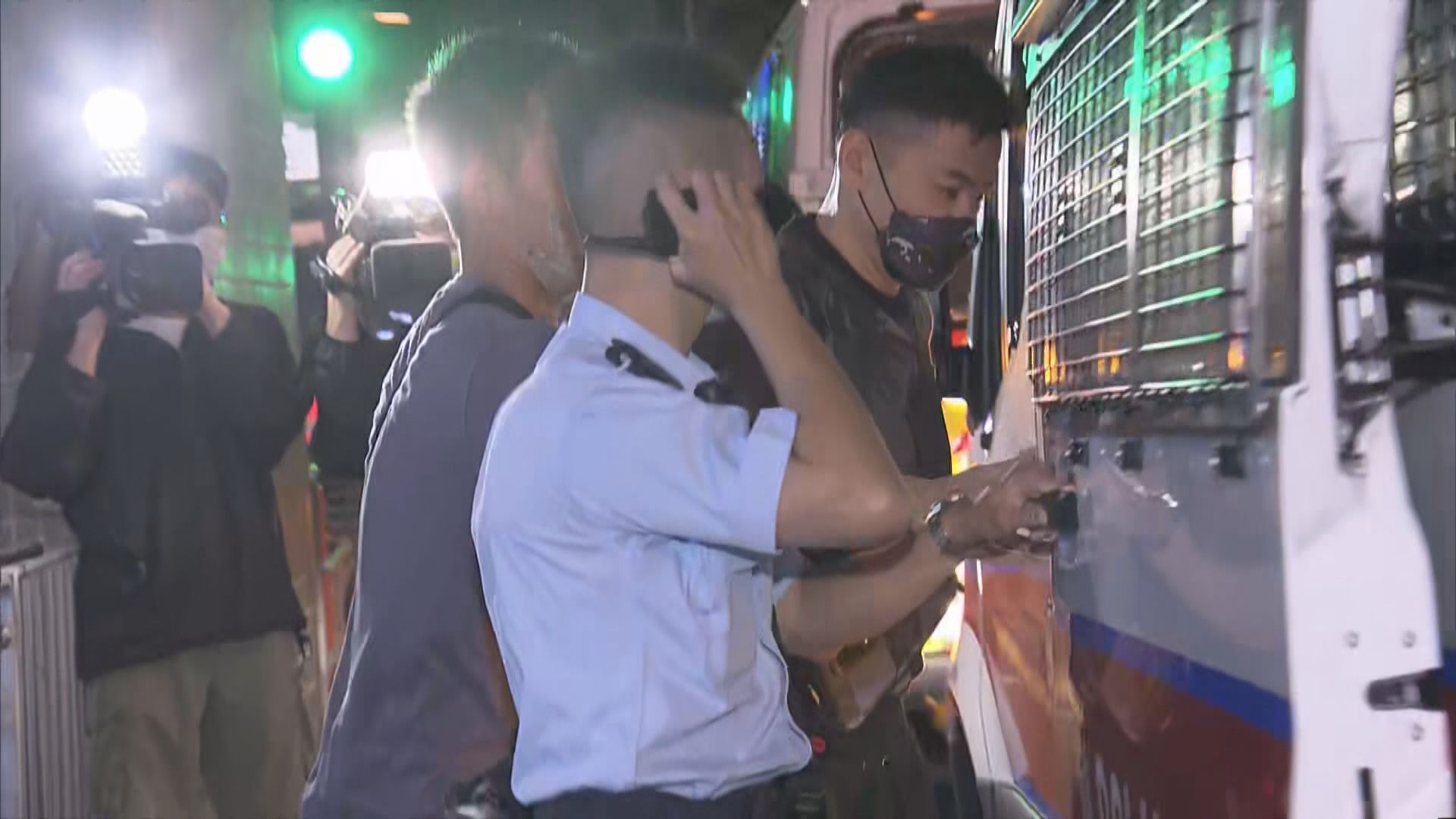 旺角賓館遭刑毀一職員頭傷警拘五漢