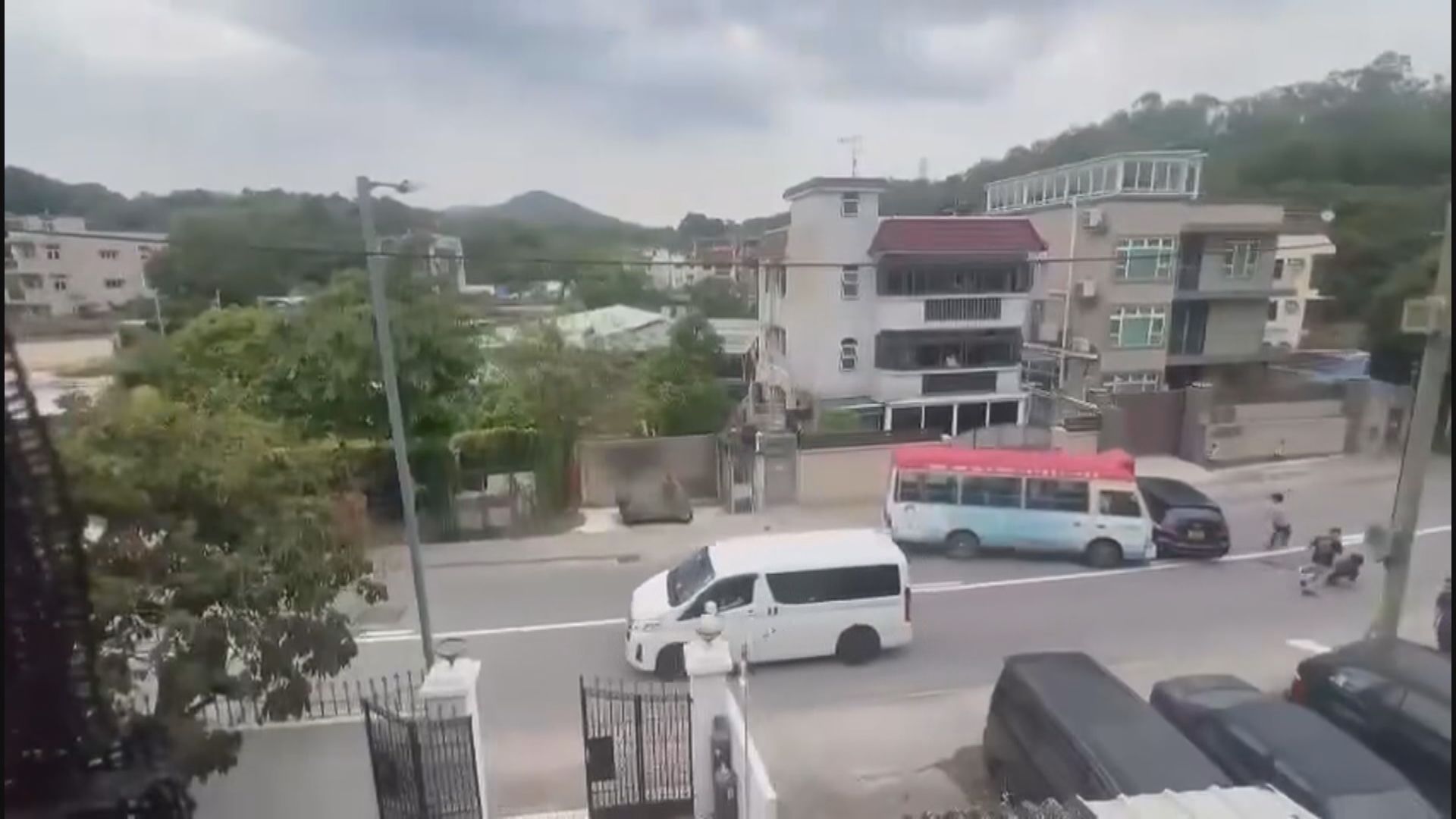 警方拘兩男涉大棠路狂亂駕駛及刑毀案