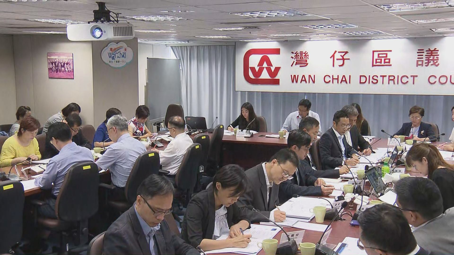 港鐵沒有回應會展站50個沉降超標的位置