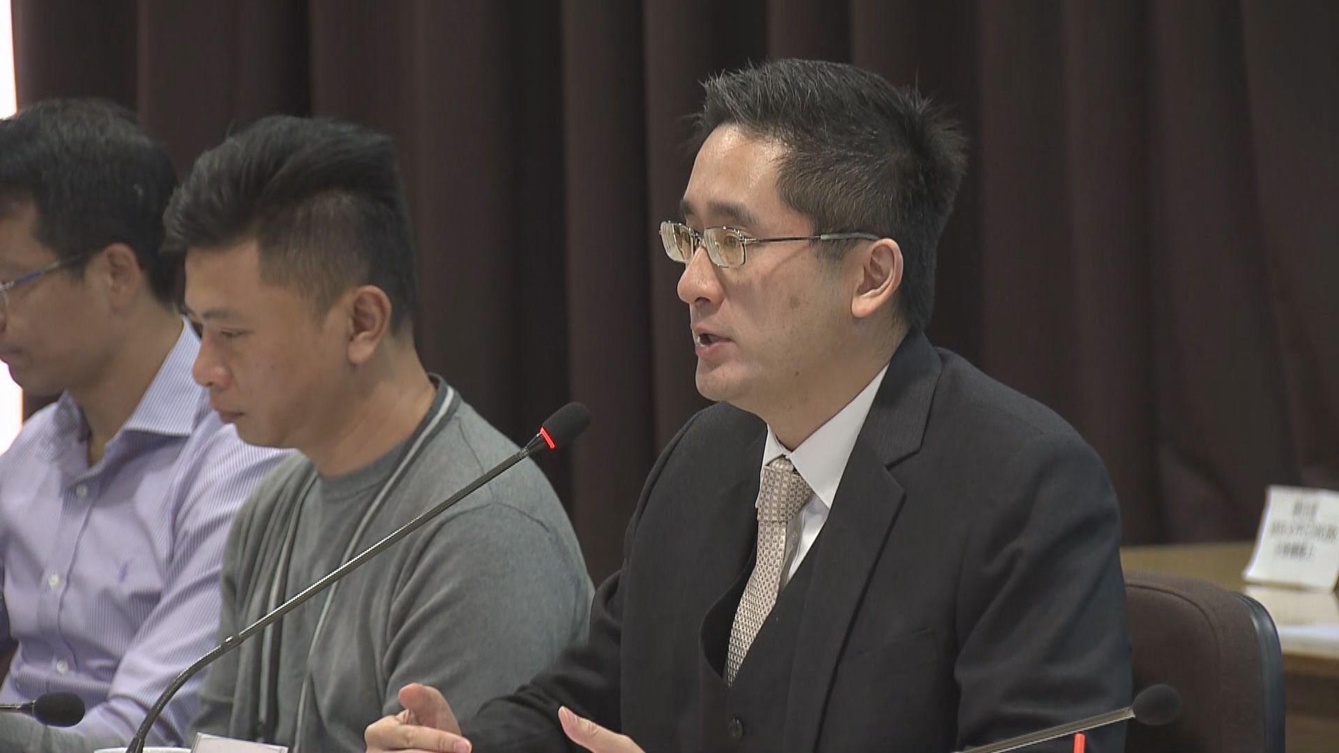 商經局：最快明年有措施管理旅客人流車流