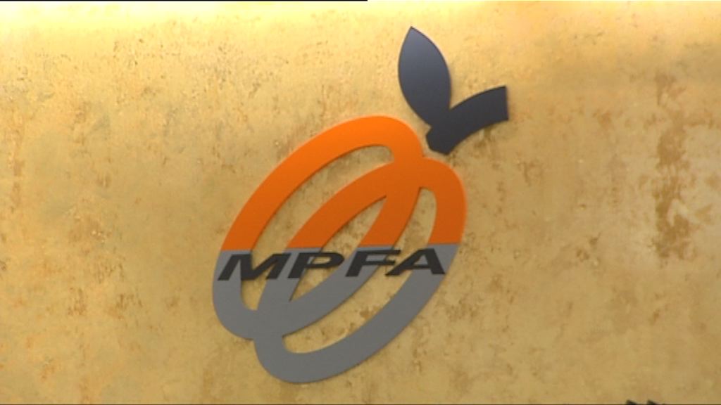 議員憂取消對沖令區議員議辦遣散費增加