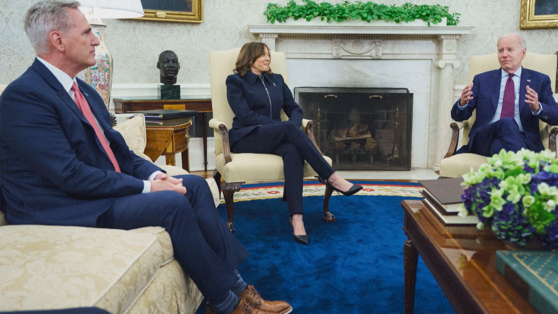 賀錦麗及白宮經濟顧問警告債務違約令經濟陷衰退