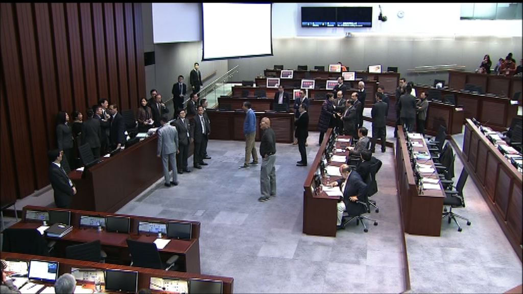 建制派據了解擬包攬財會正副主席