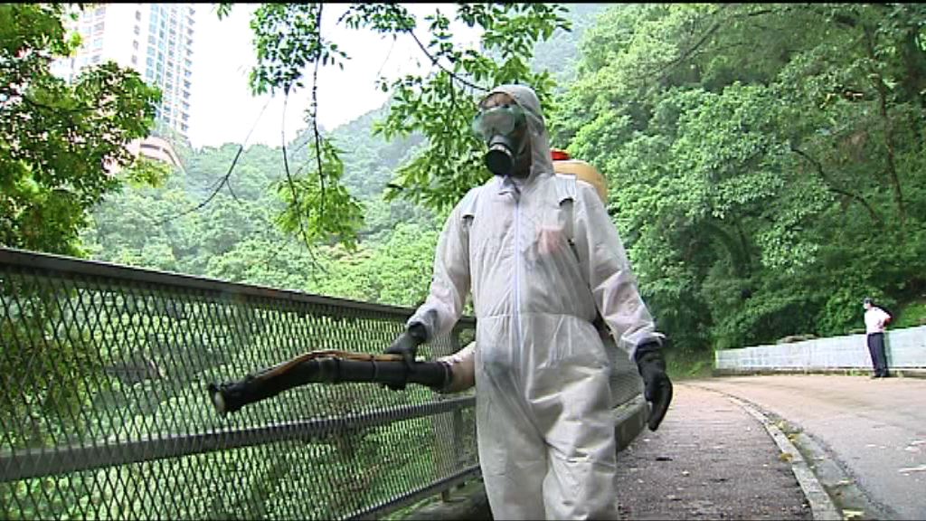 食環署派人到半山區滅蚊