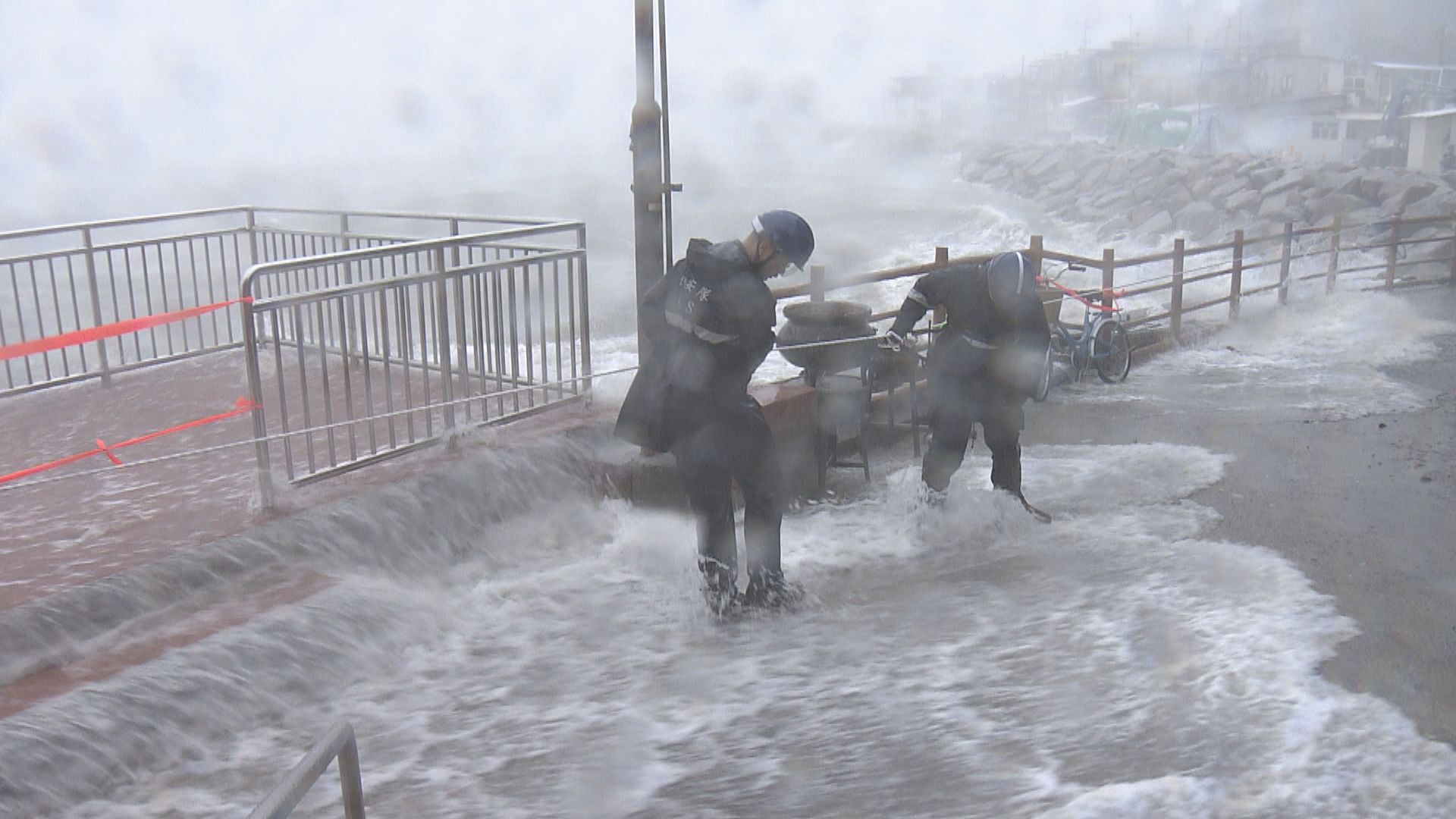 26個低窪住宅區加裝擋水板防洪牆等工程　預計2027年或之前陸續完成