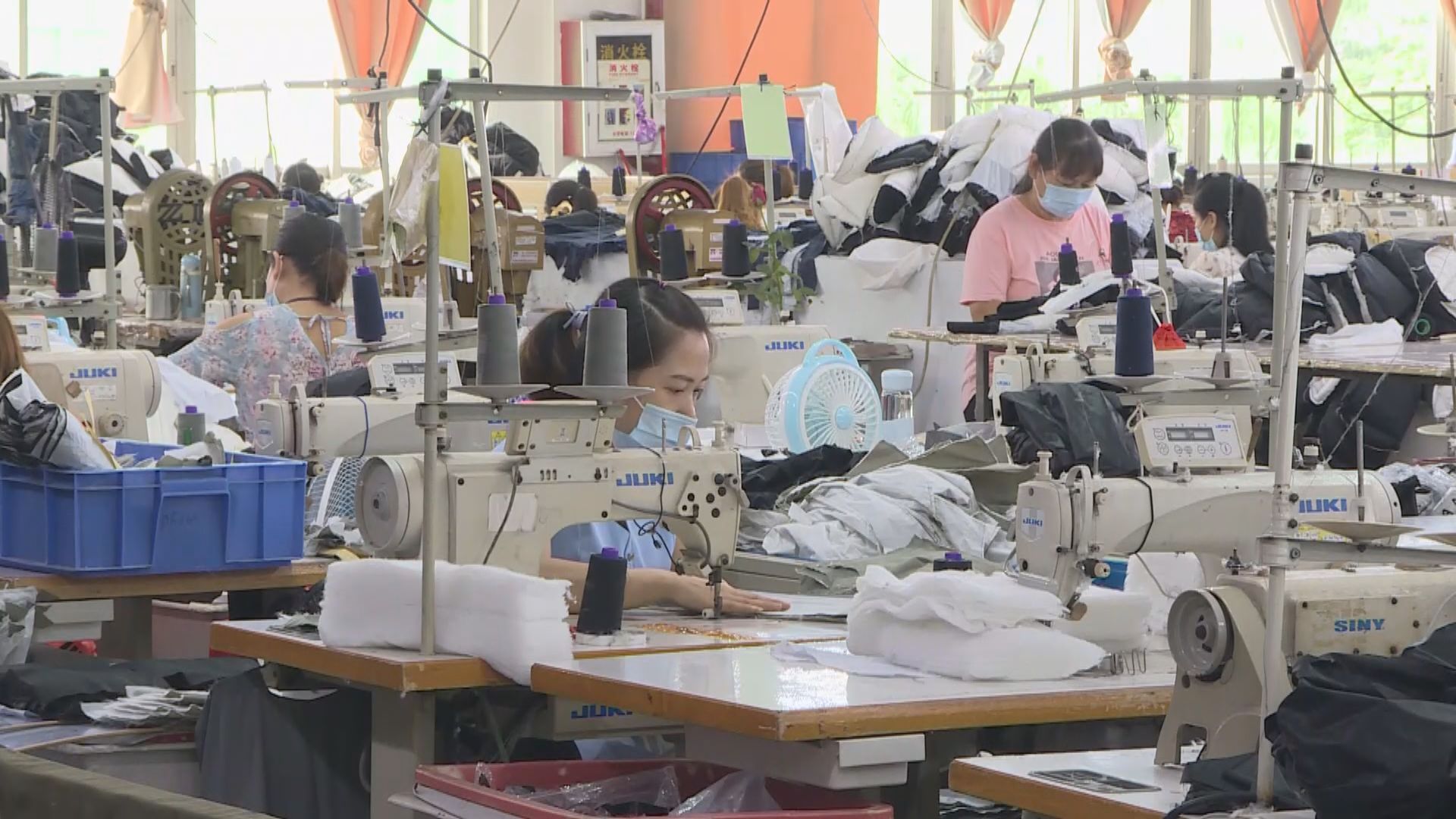 東莞港企外貿訂單跌逾三成　料難現消費激增