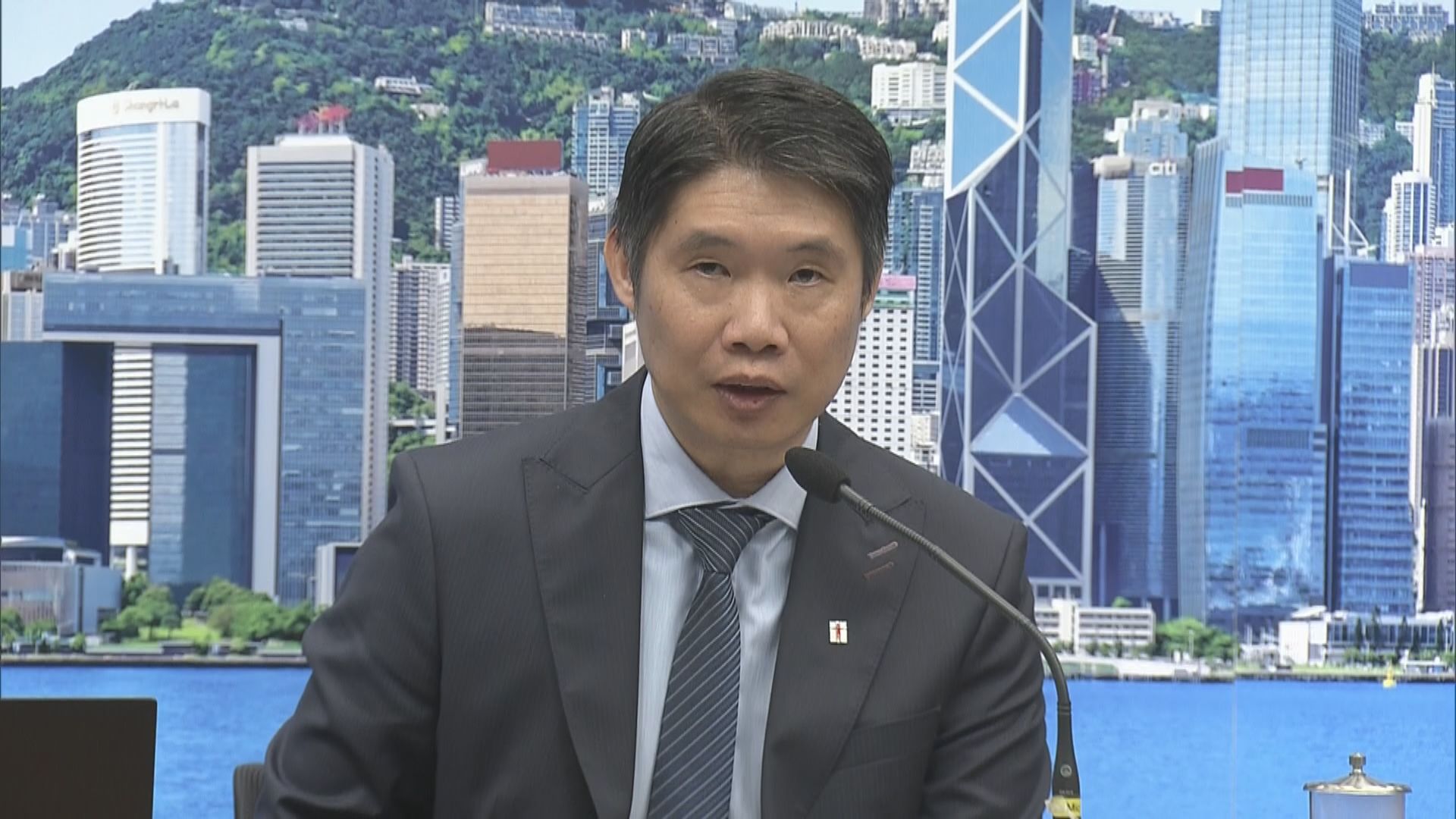 公眾地方禁攜另類煙實施約一個月　控煙酒辦共發39票控