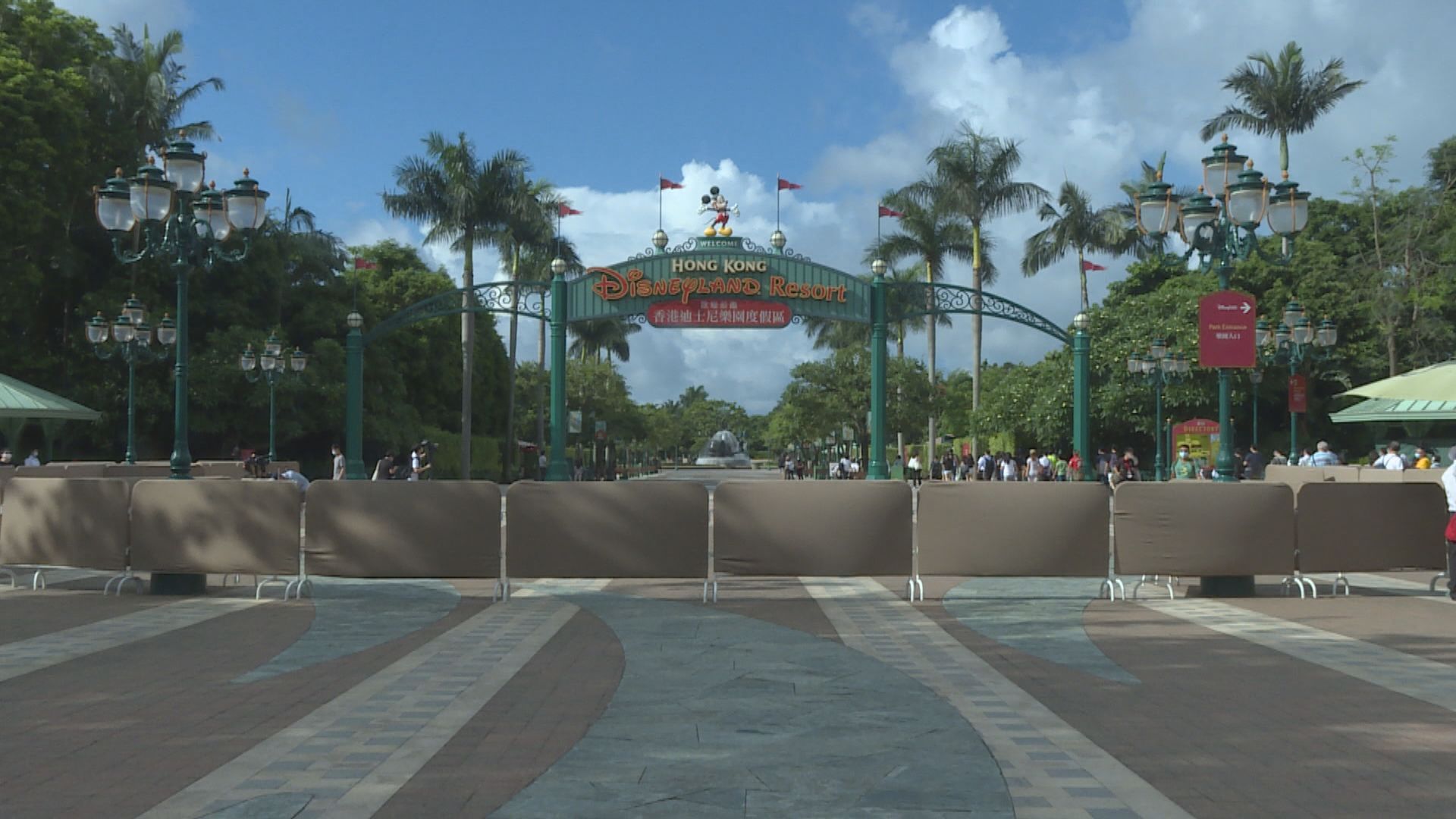 香港迪士尼去年淨虧損24億元　連續第7年「見紅」