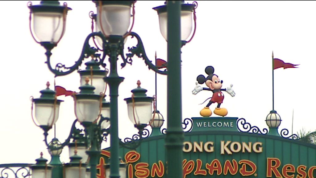 迪士尼連蝕兩年　入場人次跌一成