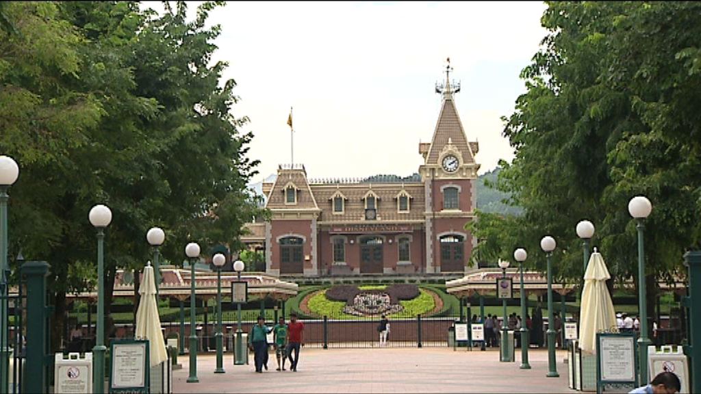 香港迪士尼去年虧損1.4億元　入場人數跌