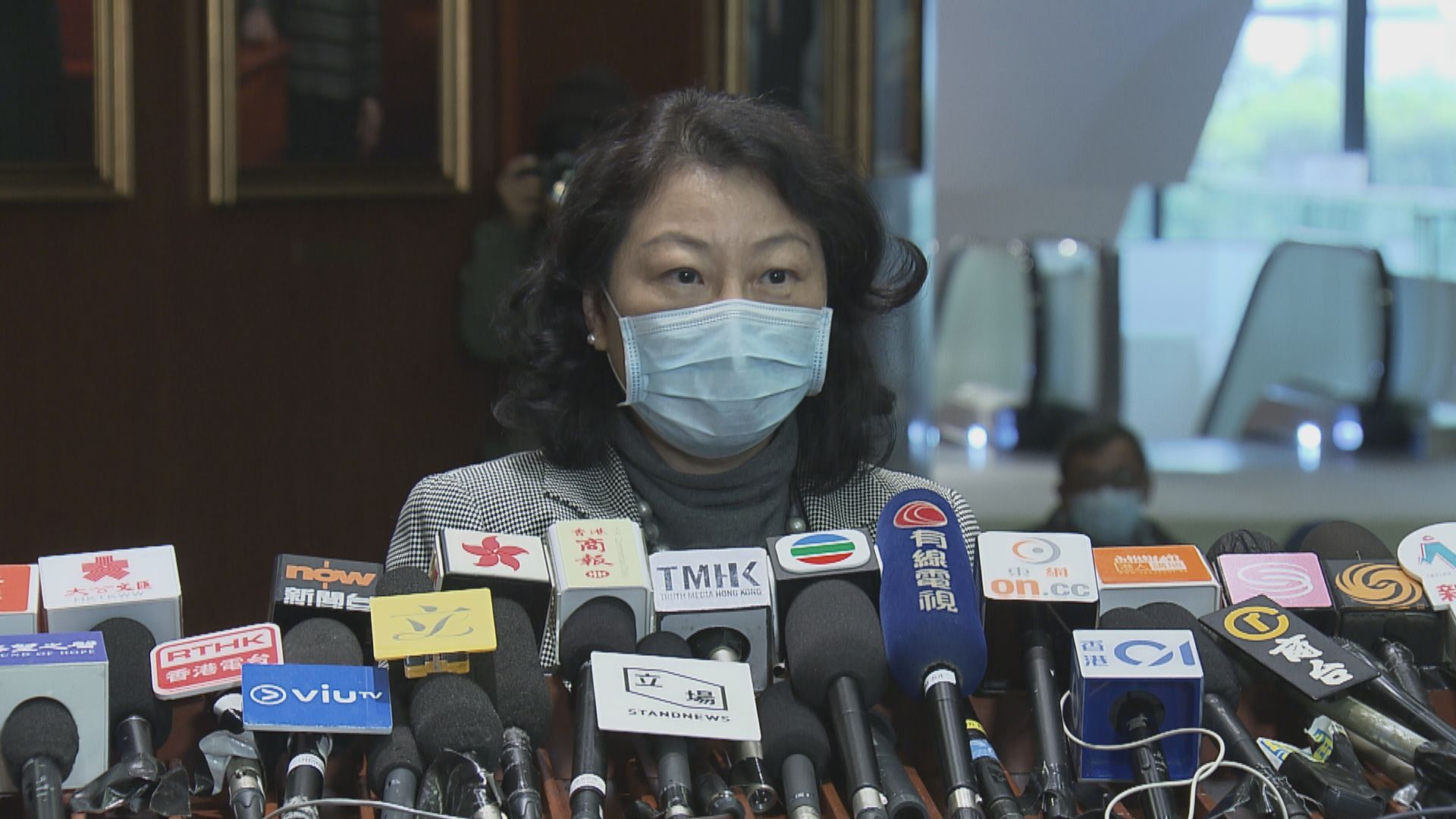 鄭若驊對David Perry在英受針對攻擊感驚訝