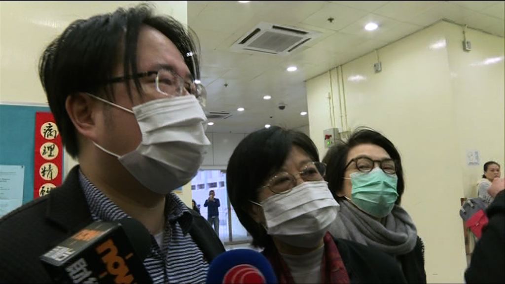 曾蔭權轉往病房留醫　家人往探望