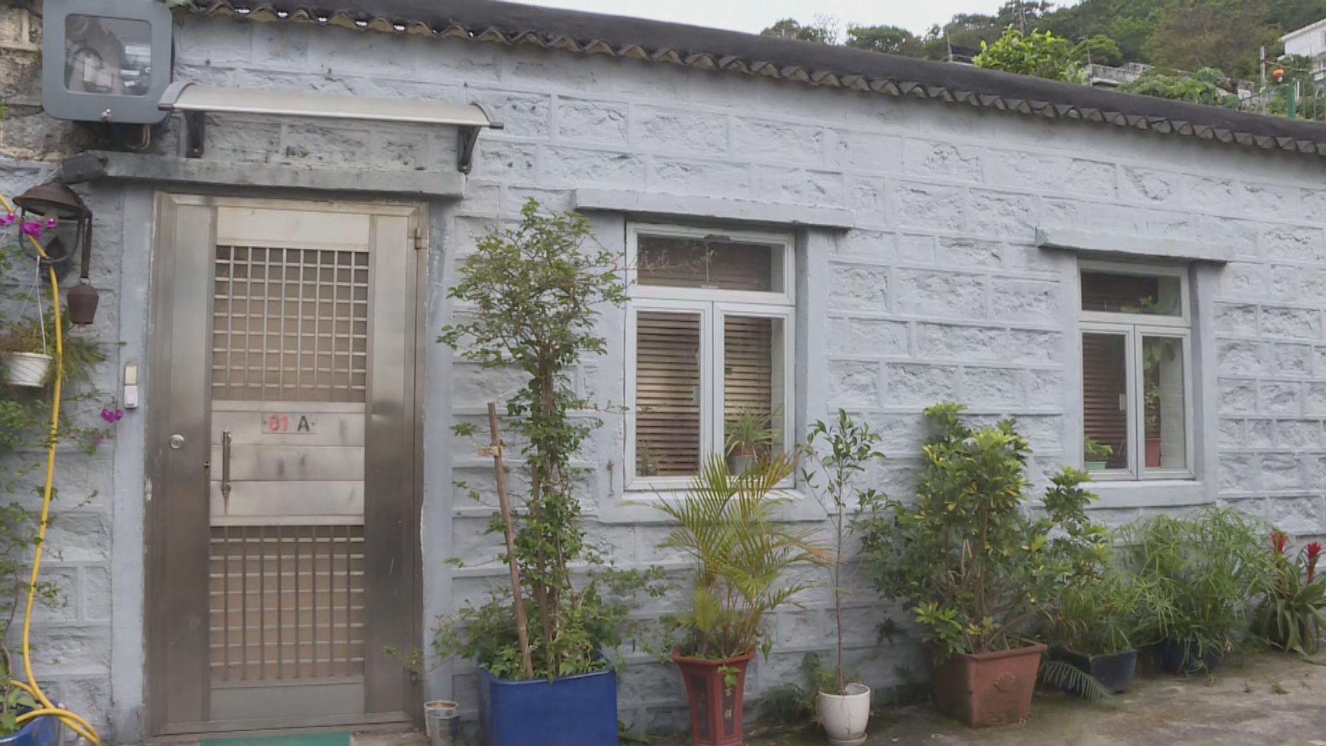 報道指陶輝疑經營無牌旅館及非法出租牌照屋