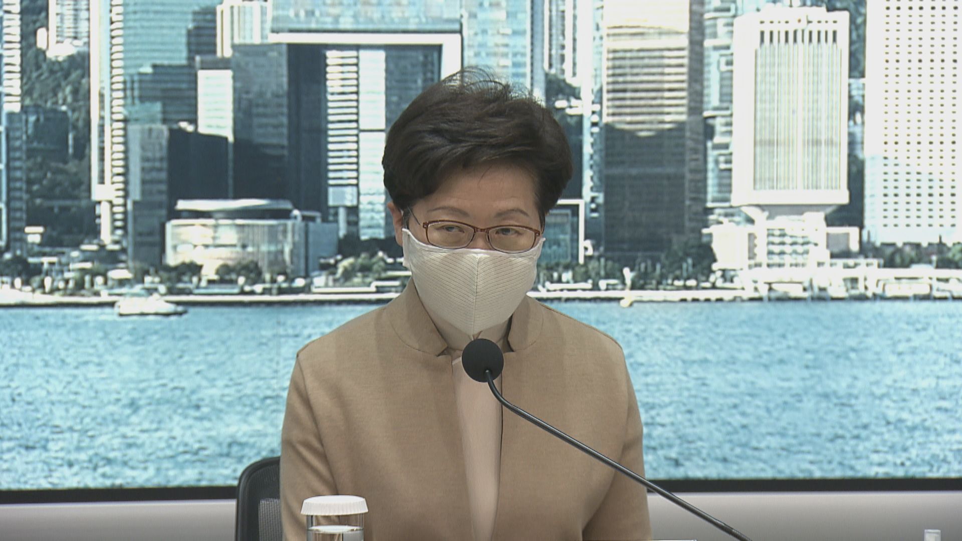 林鄭：被取消參選資格的人不能履行議員責任