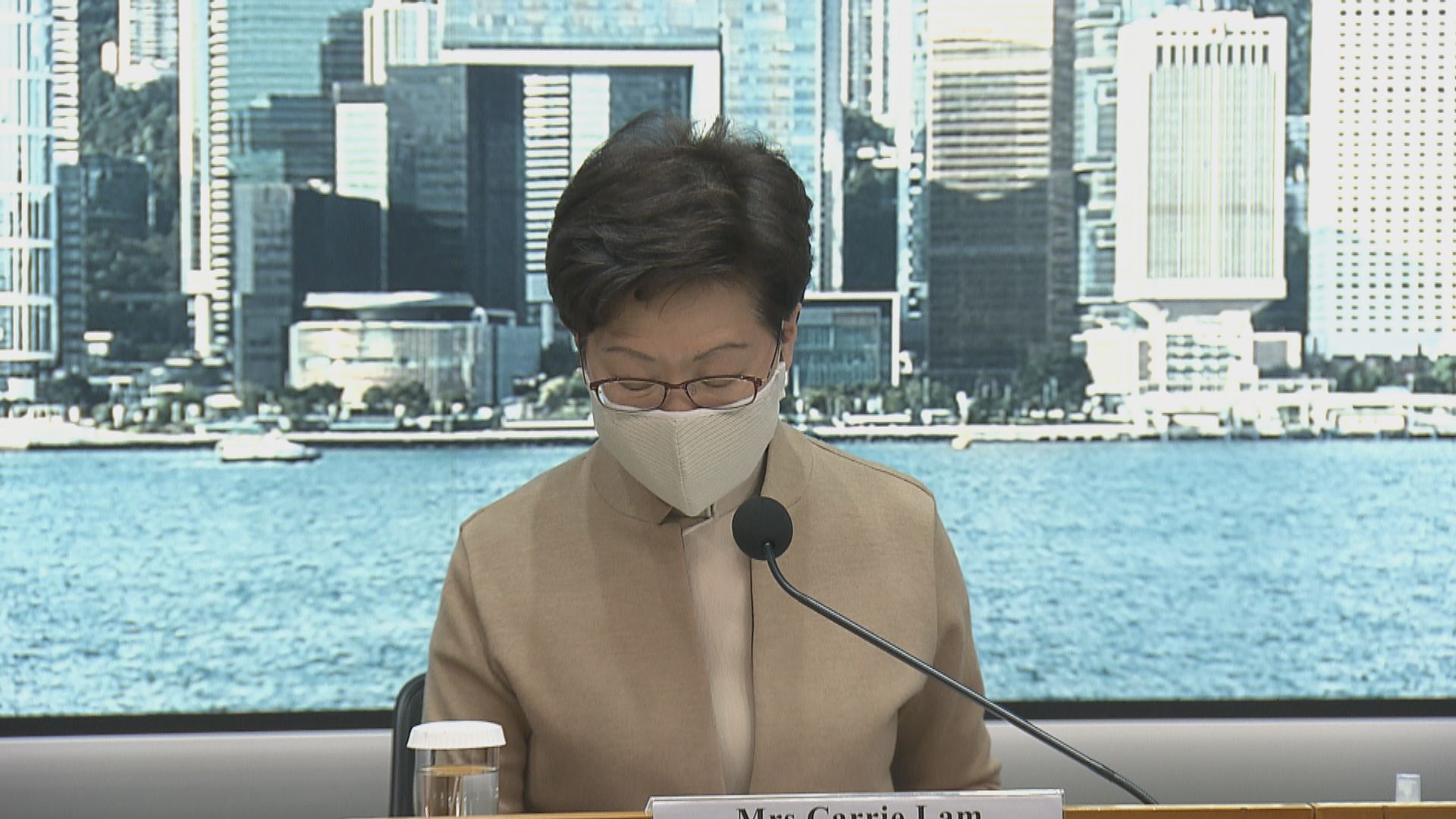 林鄭否認因立會近日拉布情況才提請人大常委會作決定