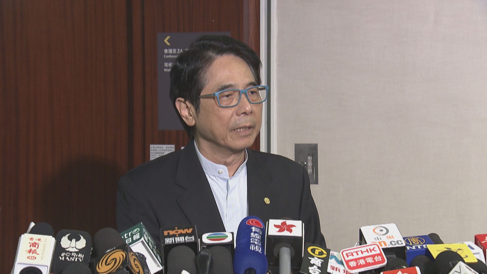 黃國健：劉小麗是咎由自取