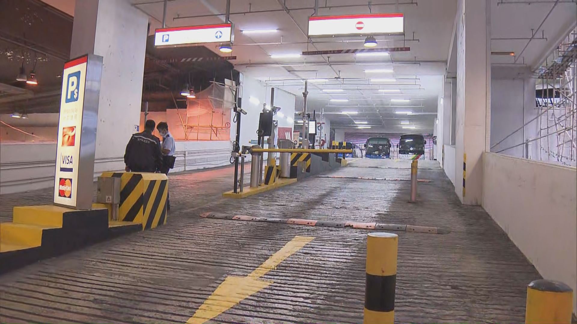 紅磡有私家車涉嫌瘋狂駕駛