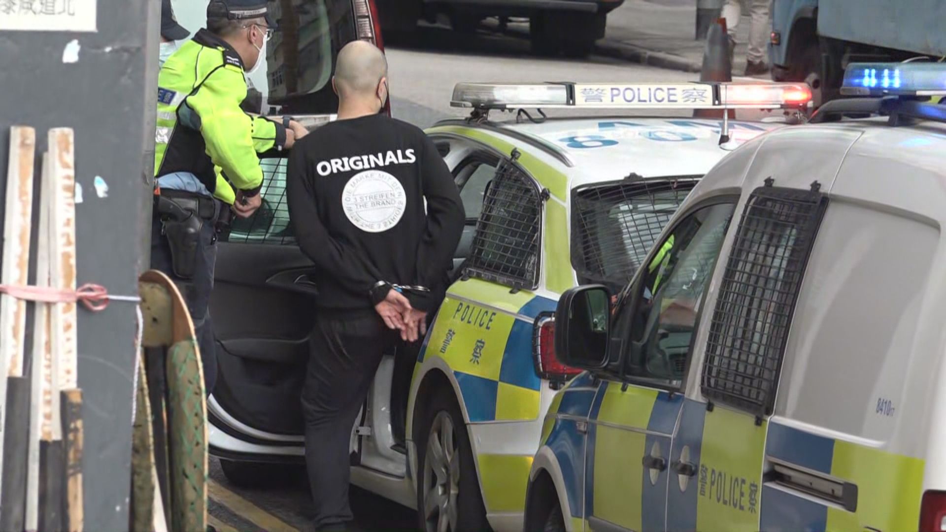 油麻地電單車司機涉衝燈遭交通警追截至紅磡被捕