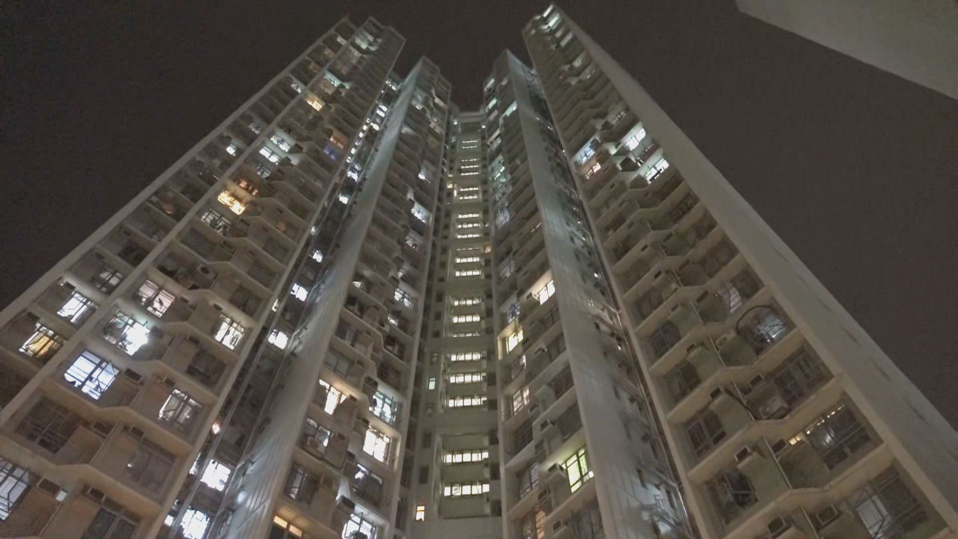 警方續查東涌投擲腐蝕性液體案