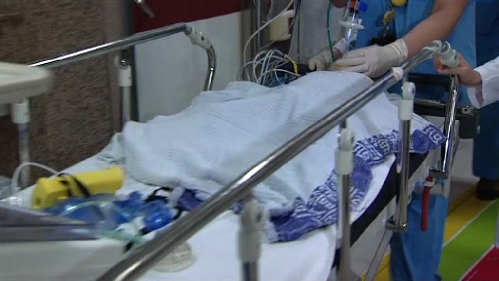 男童屋苑泳池游水疑遇溺送院