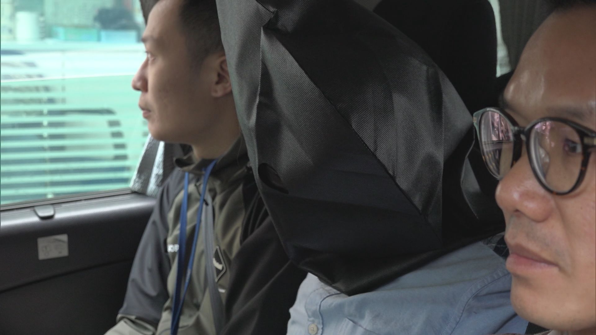 警方機場拘兩男　檢逾六百萬元毒品